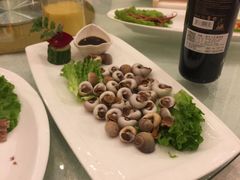 -梦中园海鲜酒店(川沙路店)