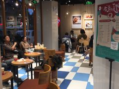 大堂-85度C(生甜甜圈研究工坊·上海平凉店)