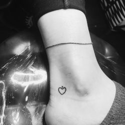 -SNOW TATTOO STUDIO