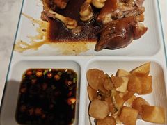 -老周家酱卤猪蹄私房菜(克拉玛依西街店)