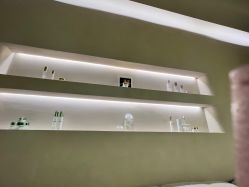 -VALMONT·若嫚蝶国际美肤中心