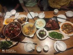 -隔壁老王·家常云南菜(花巷店)