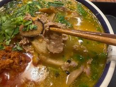 -云阿蛮云南生烫牛肉米线(奉贤路店)