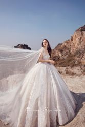 -Renee芮亦婚纱(原丽莎)