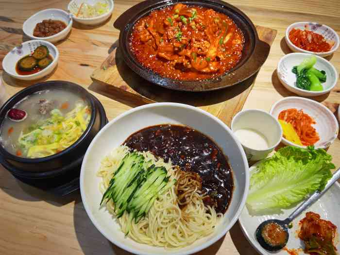 豆腐村韩国料理(厚街店)-"[环境]店铺在内巷里面,但是人气很高. .
