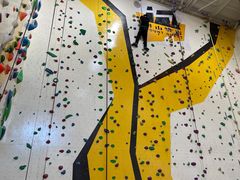 -问山MountQuest攀岩馆