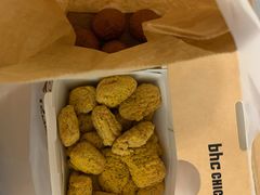 -BHC炸鸡(明洞总店)