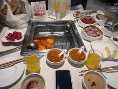 -海底捞火锅(宝龙广场夜宵主题店)