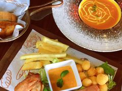 -YUE·6·西式融合餐厅(外滩六号店)