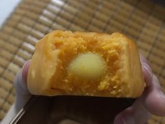 雪媚娘流心奶黄月饼-沁园(和平路店)