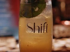 -Shift cocktail bar鸡尾酒吧