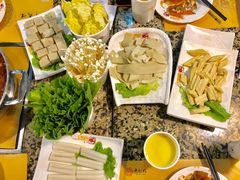 -黄记煌三汁焖锅(1818广场店)