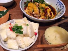 -云海肴·汽锅鸡·云南菜(天山百盛优客店)