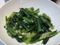 -阿瓦山寨·湘菜现炒·剁椒鱼头王(咸阳总店)