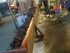 -清真磊磊烧烤老店(饮虎池街34号店)