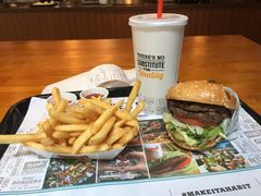 -The Habit Burger Grill 哈比特汉堡(复兴soho店)