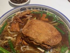 -镇南锅盖面馆(解放路店)