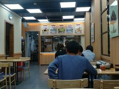 大堂-筋饼豆腐脑一绝