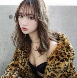 -环球蝶上美业连锁