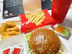 -麦当劳(呼市新华东街店)