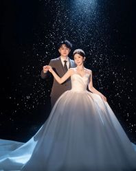 -雪中彩影婚纱摄影·微光艺术中心