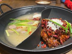 牛肉丸鸳鸯锅-萍姐火锅·公路夜市(打浦桥日月光店)