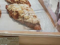 扁桃仁可颂-哈根达斯(石家庄北国店)
