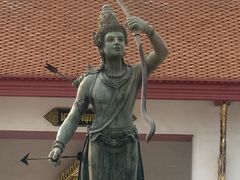 -皇家田广场(อนุสาวรีย์ทหารอาสา)