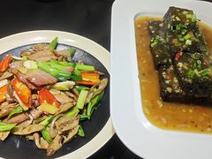 -桥边小楼·手工云南菜·古城观景小楼