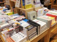 -猫的天空之城概念书店(杭州南宋御街店)