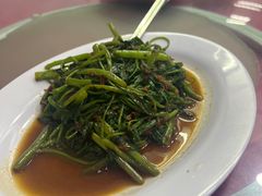 -新峰肉骨茶