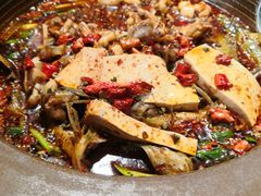 经典美蛙鱼混合锅-呱呱叫民俗风味主题餐厅(沣峪口店)