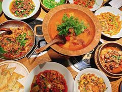 -吃饭皇帝大土家民族菜(正大广场店)