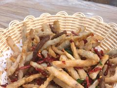 -江城燕子大排档(江汉路步行街店)