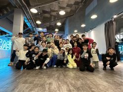 -CASTER跳舞俱乐部