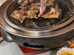 -围炉肉舍•炭烤活鳗•丹东海鲜烤肉(步行街店)