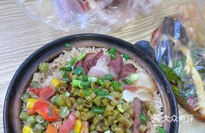 Sausage and Preserved Meat Clay Pot Rice