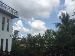 -Neary Khmer Restaurant