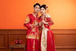 -莫兰迪婚纱摄影