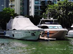 -三亚游船旅游中心(三亚鹿回头游艇游船公共码头店)