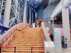 -虹桥艺术中心
