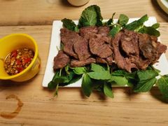 手抓牦牛肉-缘生态云南菜·野生菌庭院餐厅(华侨城店)