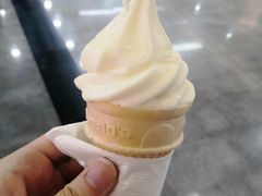 -麦当劳(世界城广场店)