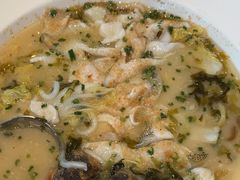 -渔语鱼酸菜鱼新川菜(来福士店)