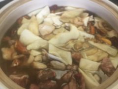 -东巴谷野生菌火锅餐厅