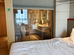 -苏州汇融广场假日酒店