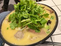 -肥汁米蘭香港米线(长宁来福士店)