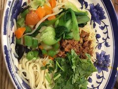-陕味食族油泼面·小炒盖码面(双榆树店)