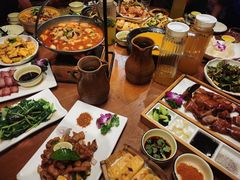 -老滇山寨•云南特色菜•地方菜•民族风情歌舞表演(金碧店)