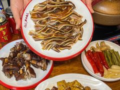 -老鼎万春卤菜(五代传承创始老店)